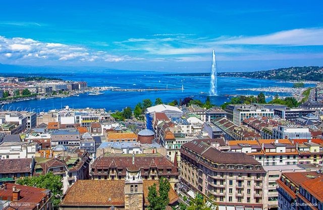 Aerial-view-of-Jet-DEau-in-Geneva.jpg