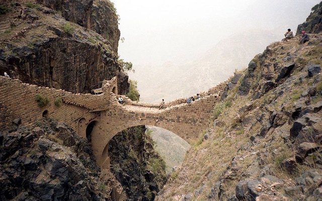 Footbridge in Shaharah, Yemen