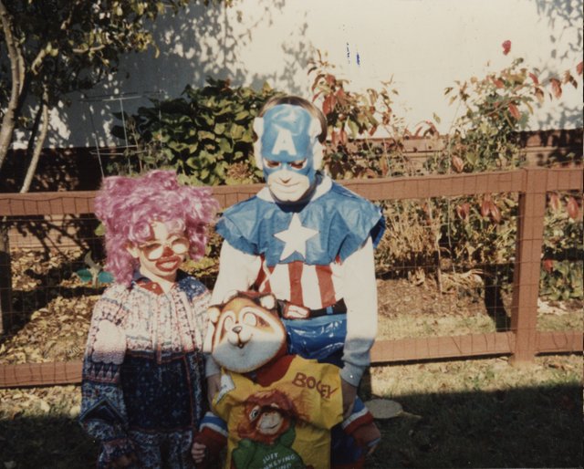 1991-10-31 THU Halloween Clown and Captain America and Raccoon SMALL 2.jpg