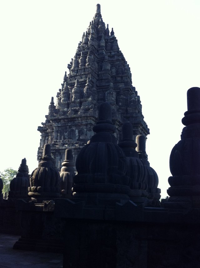 candi prambanan-edit horizon-3.JPG