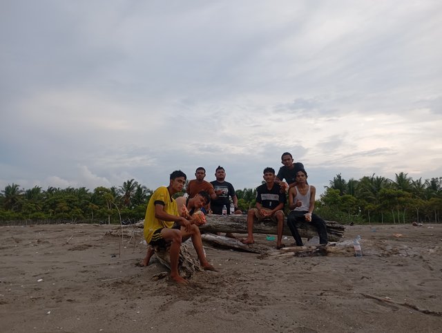 f9532bb7-02ed-497f-9f59-e303ff861f65.jpeg