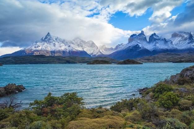 landscape-with-lake-lago-del-pehoe-torres-del-paine-national-park-patagonia-chile_73966-3066.jpg