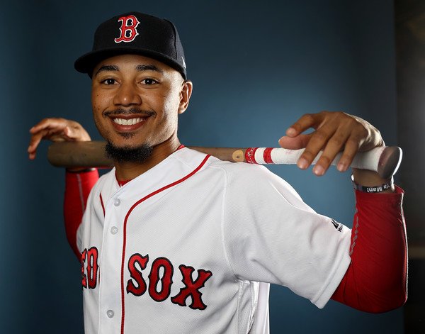 Mookie+Betts+Boston+Red+Sox+Photo+Day+Y4eKnMQa5-Hl.jpg