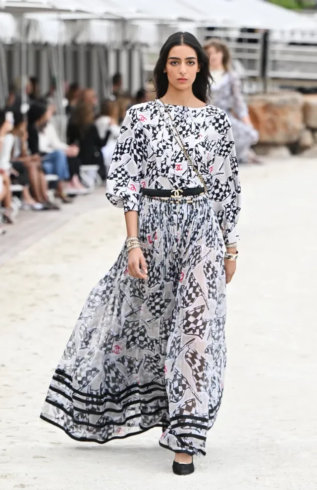 Chanel-Cruise-2023-Collection (3).webp