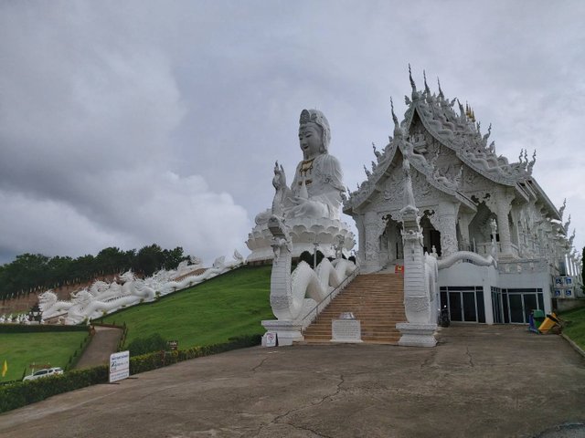 Wat Huay Pla Kang.jpg