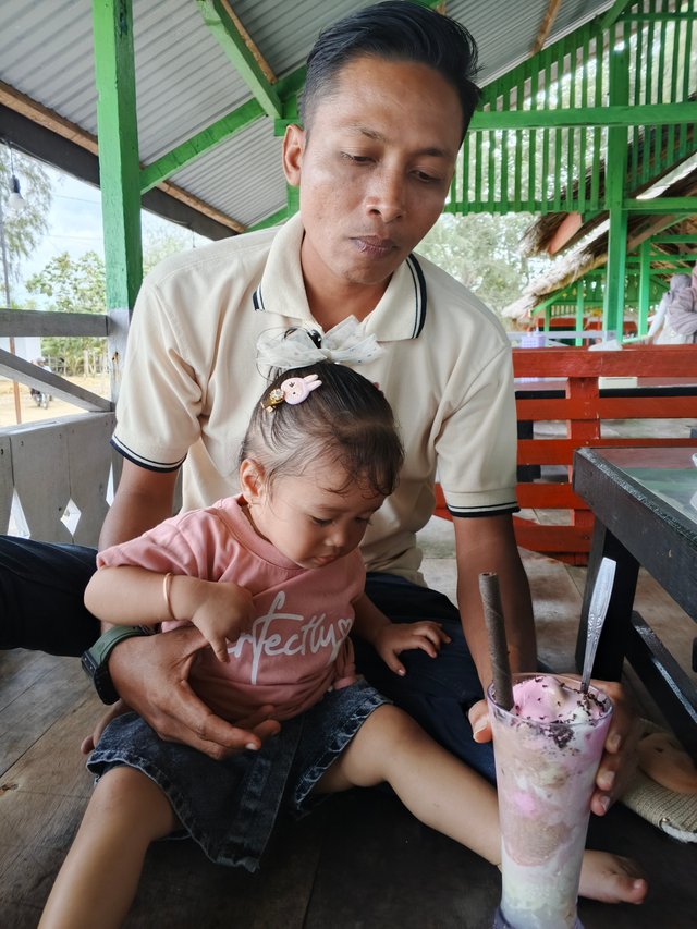 adc4b8cd-0729-4928-b1e9-953690baffa5-1_all_7304.jpg
