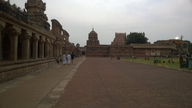 Brihadeeswara Temple_06.jpg