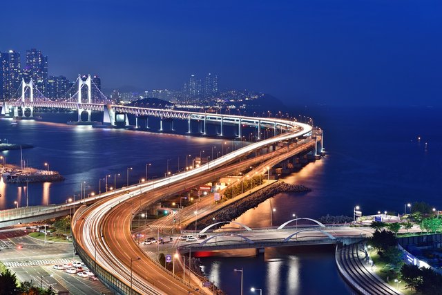 busan-night-scene-1747130_1280.jpg