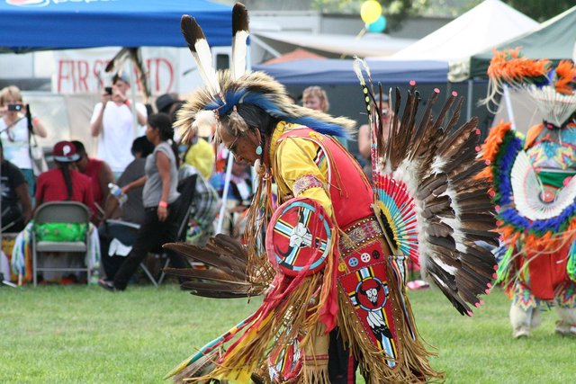 pow-wow-249204_1280.jpg