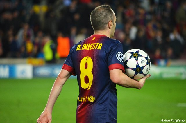 iniesta.jpg