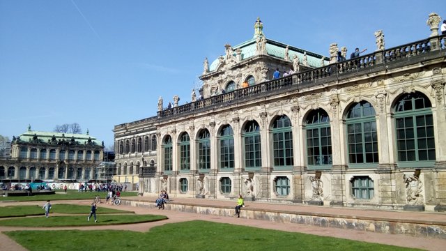 Zwinger 07.jpg