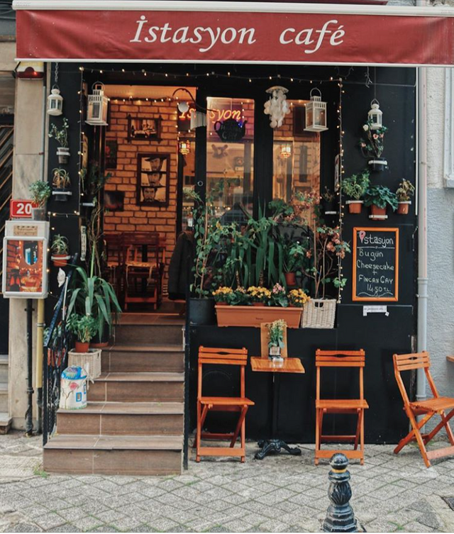 istasyon cafe kadıköy.png