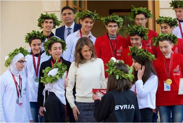 asma_al_assad_with_students_e5f1a.jpg