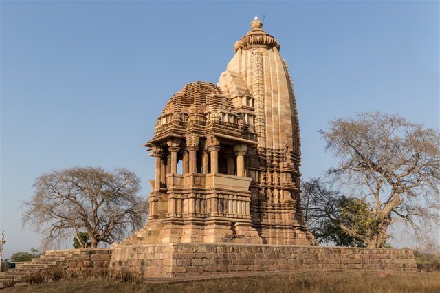 Chaturbhuja Temple khajuraho.jpg