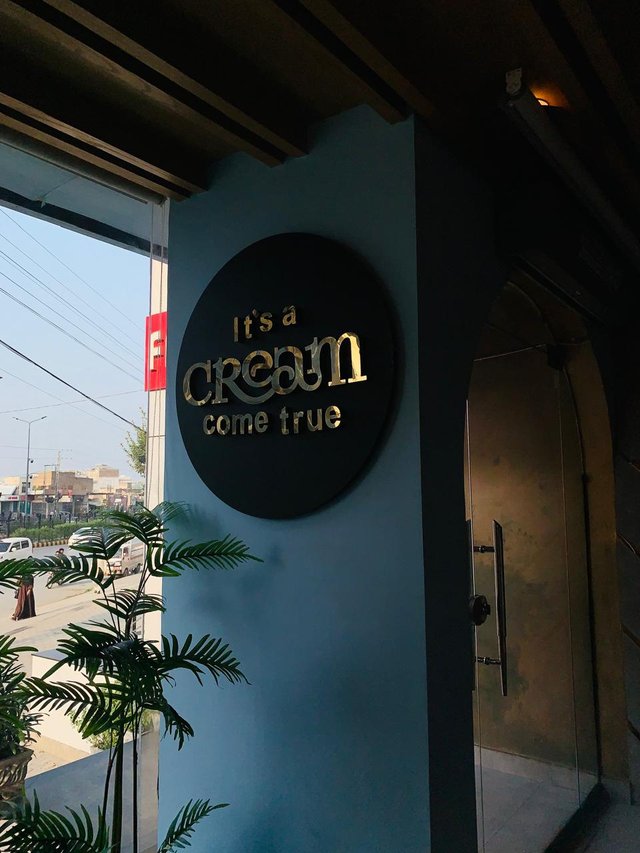 decoration .jpg