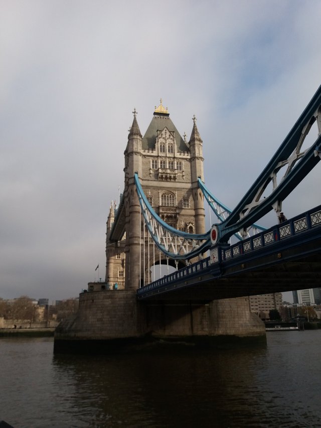 tower bridge.jpg