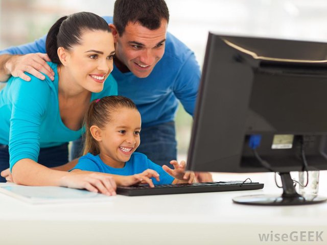 family-around-desktop-computer.jpg