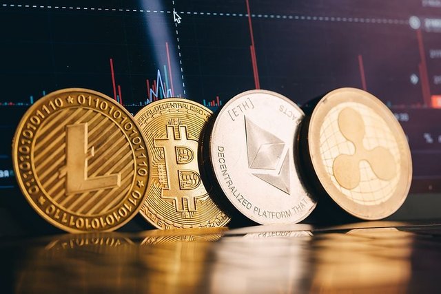 Cryptocurrency-Coins-Vs-Tokens-What-Are-Their-Differences.jpg