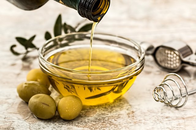 olive-oil.jpg