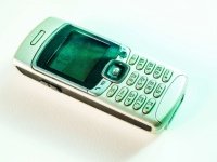 old-mobile-phone-from-past-159679250191S.jpg