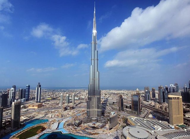 Burj-Khalifa-and-Dubai-Mall-Tour-4-13863.png.jpeg
