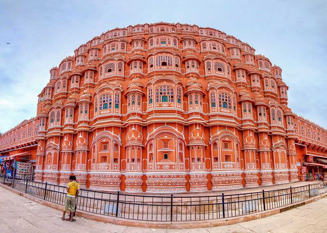 Hawa-Mahal.jpg