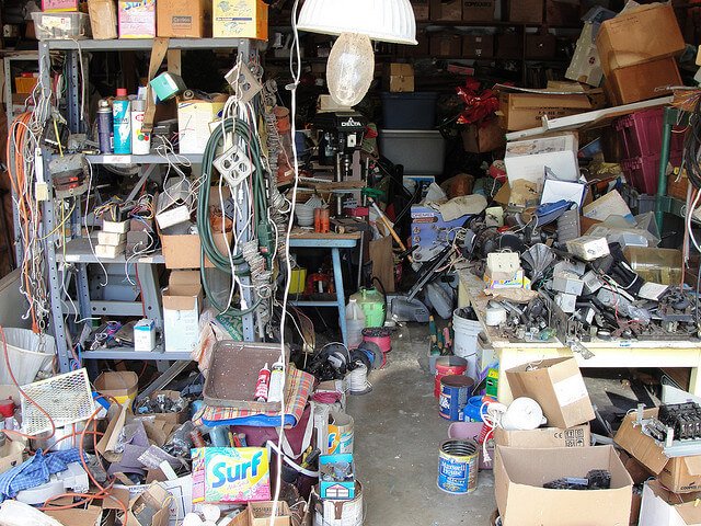 clutter-hoarding.jpg