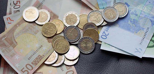 tips-slideshow-money-euros.jpg