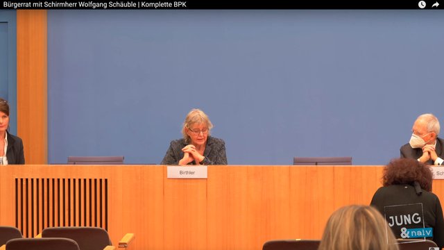 BuergerInnenrat-Bundespressekonferenz-Jung-und-naiv_Video-Screenshot.jpg