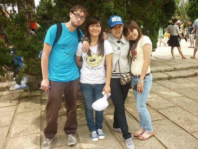 2013-06 - Dalat City Trip - JA & 3 Girls - 1465213_547058605389101_746535949_n.jpg