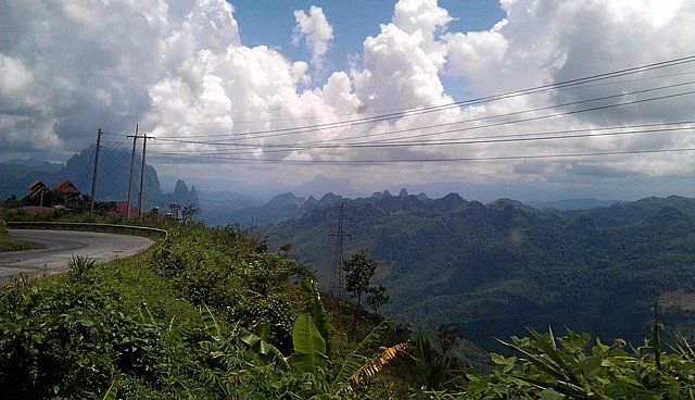 road-to-Vang-Vieng-Laos.jpg