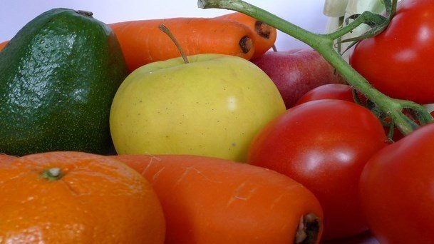 alfalfa-sprouts-apricots-and-sweet-apples.jpg