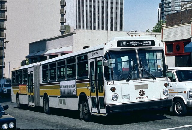 Seattle_1979_MAN_articulated_bus_on_Lenora_St_in_1994.jpg