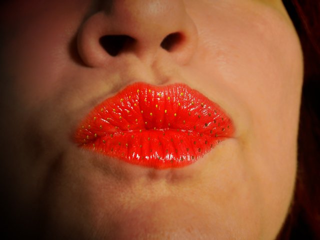 lips-1773141_1920.jpg