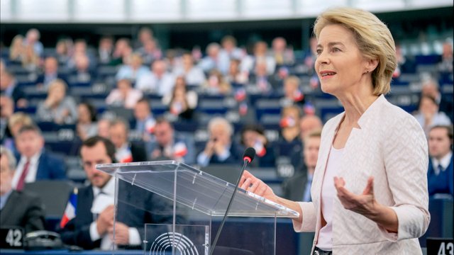 Ursula-von-der-Leyen_European-Parliament_CC_BY_4-0_48298975382_18c98cc9a7_o-TB-Web.jpg