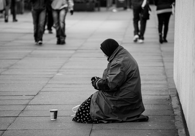 homeless-7118410_1280.jpg