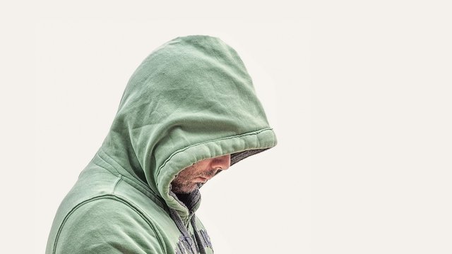 hooded-1171625_1280.jpg