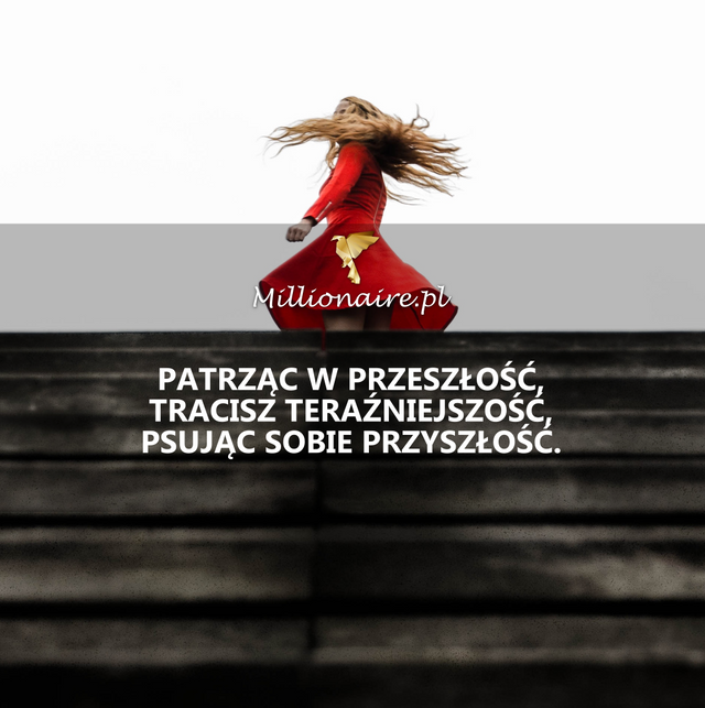 PATRZĄC W PRZESZŁOŚĆ.png