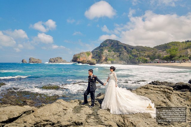 Foto Prewedding Perwira Polisi di Pantai Siung Jogja Fotografer Prewed Yogyakarta AA20.jpg