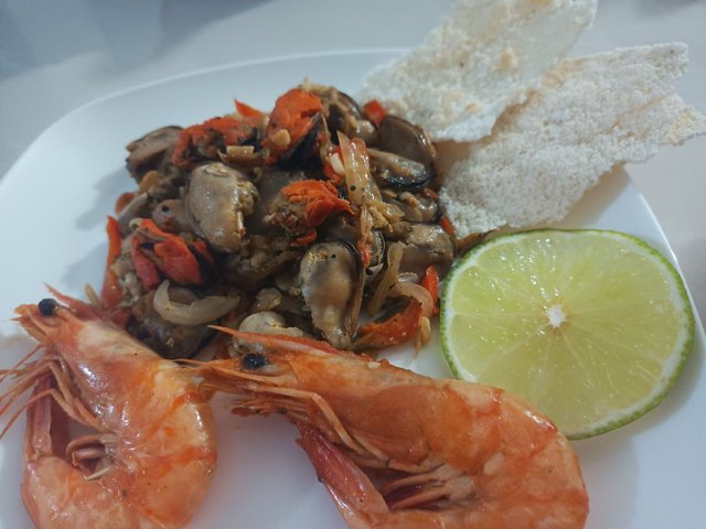 Mariscos Salteados 1.jpg