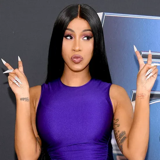 cardi-b-diaper-tutorial-long-nails-video.webp