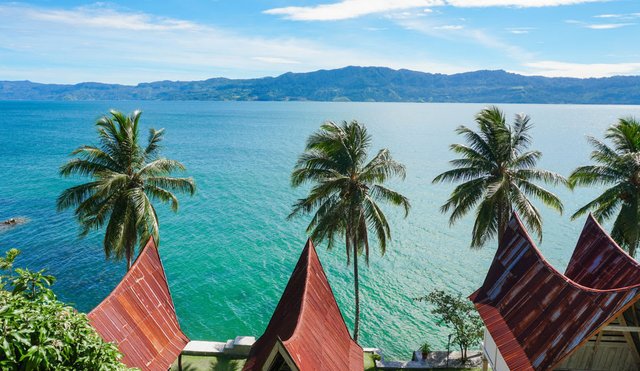 Best-Tourist-Attractions-Indonesia-Lake-Toba-Sumarta.jpg