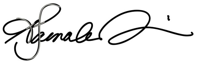 Kamala_Harris_Signature_doublecross.jpg