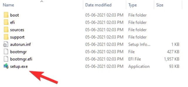 Open the mounted drive and double-click on the setup.exe file to start the Windows 11 Insider Preview installation.