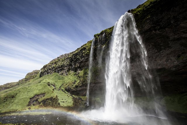 seljalandsfoss-1207956_1920.jpg