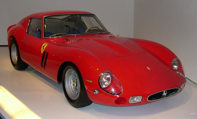 ferrari1.jpg