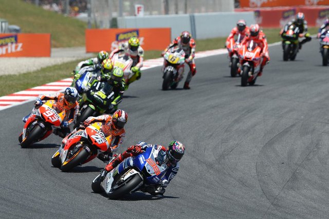 2013-MotoGP-Catalunya-Jorge-Lorenzo-race.jpg