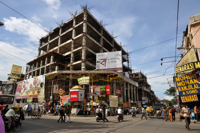 College_Street_Crossing_-_Kolkata_7414.JPG