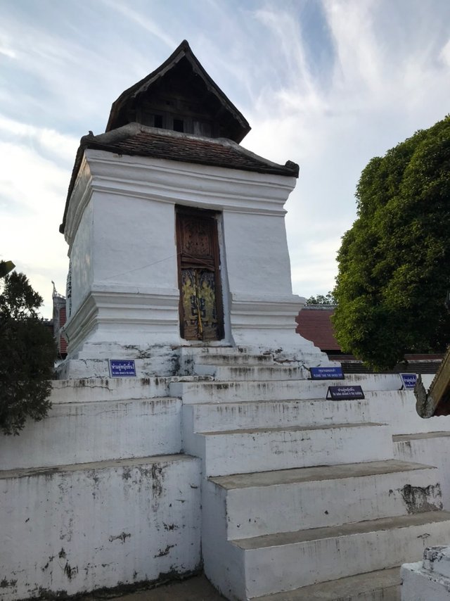 Wat Phra That Lampang Luang3.jpg