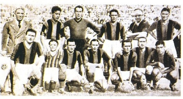 Bologna_Associazione_Giuoco_del_Calcio_1934-35.jpg